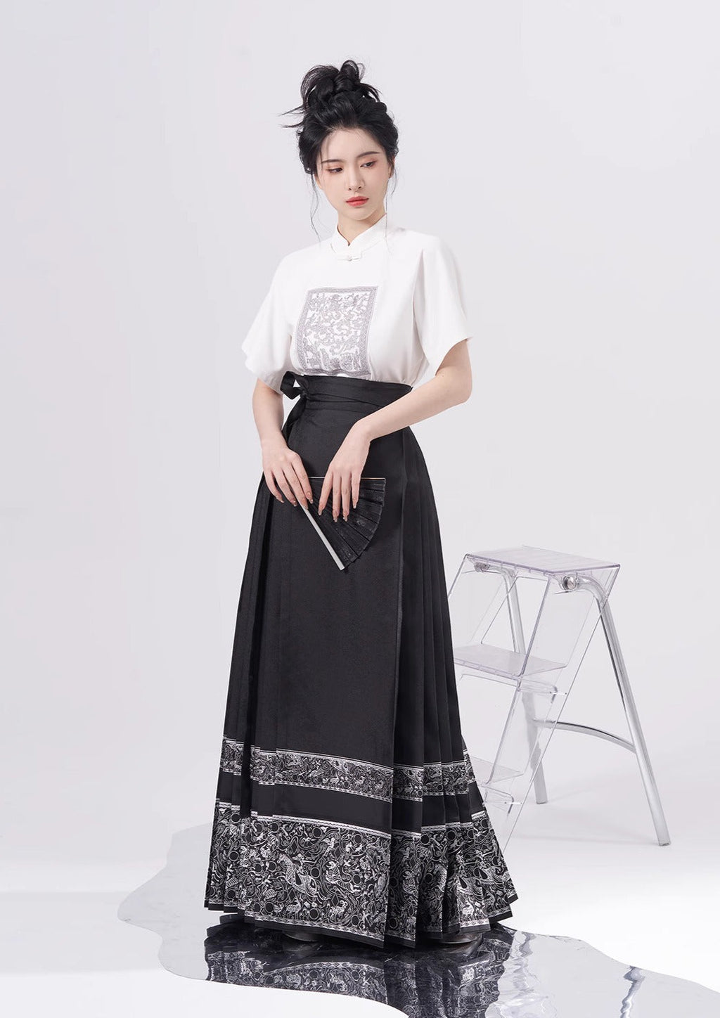 modern hanbok dress female Horse Cloud | Modern Summer Set (马羽) S / Black / Top ONLY