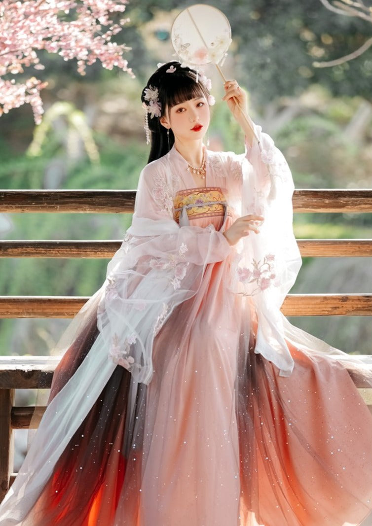 The First Pearl Pink Hanfu Dress (初瑶)
