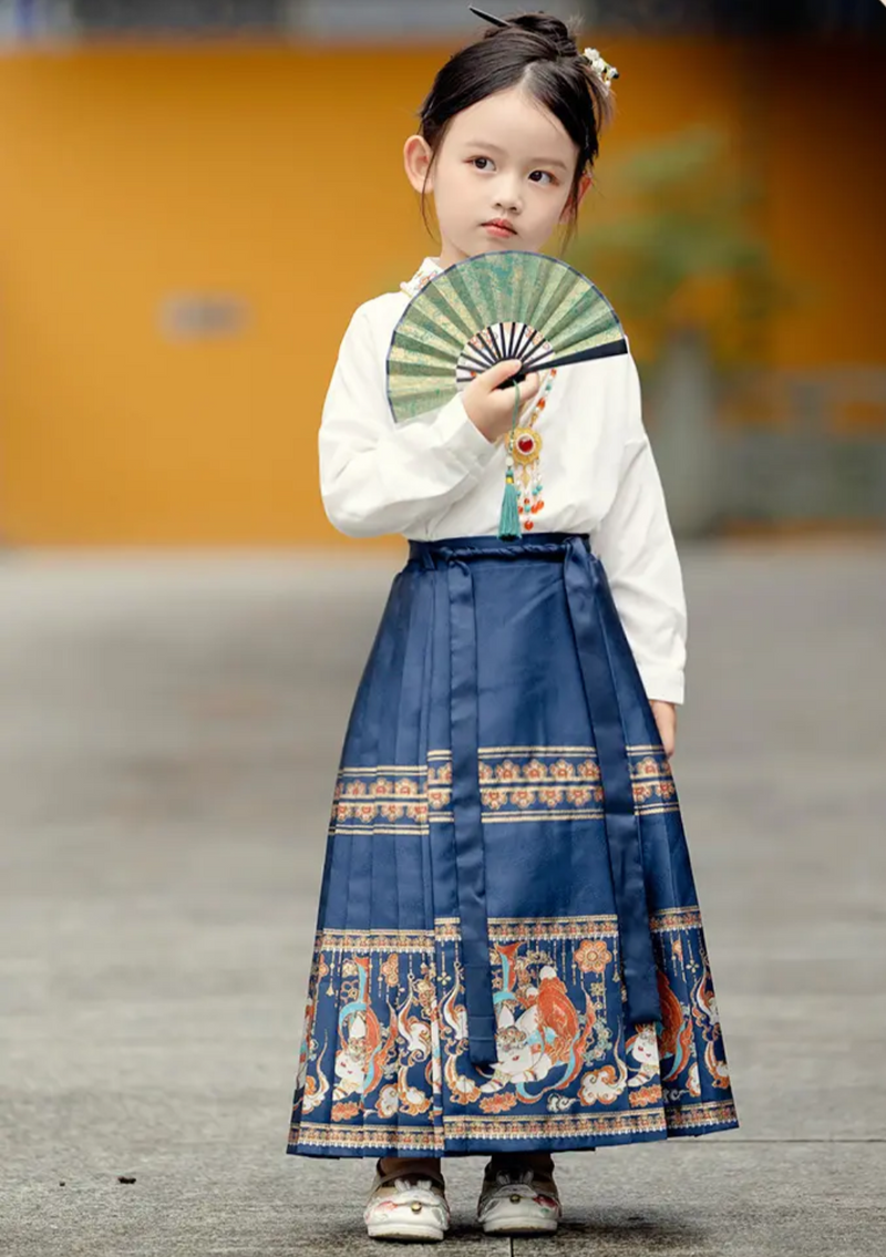 Moon Rabbit | Mom & Kid Embroidered Hanfu (霓凰)