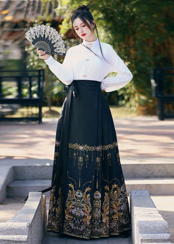 Phoenix Courtship | Plus Embroidered Ma Mian Skirt Set (凤求凰)