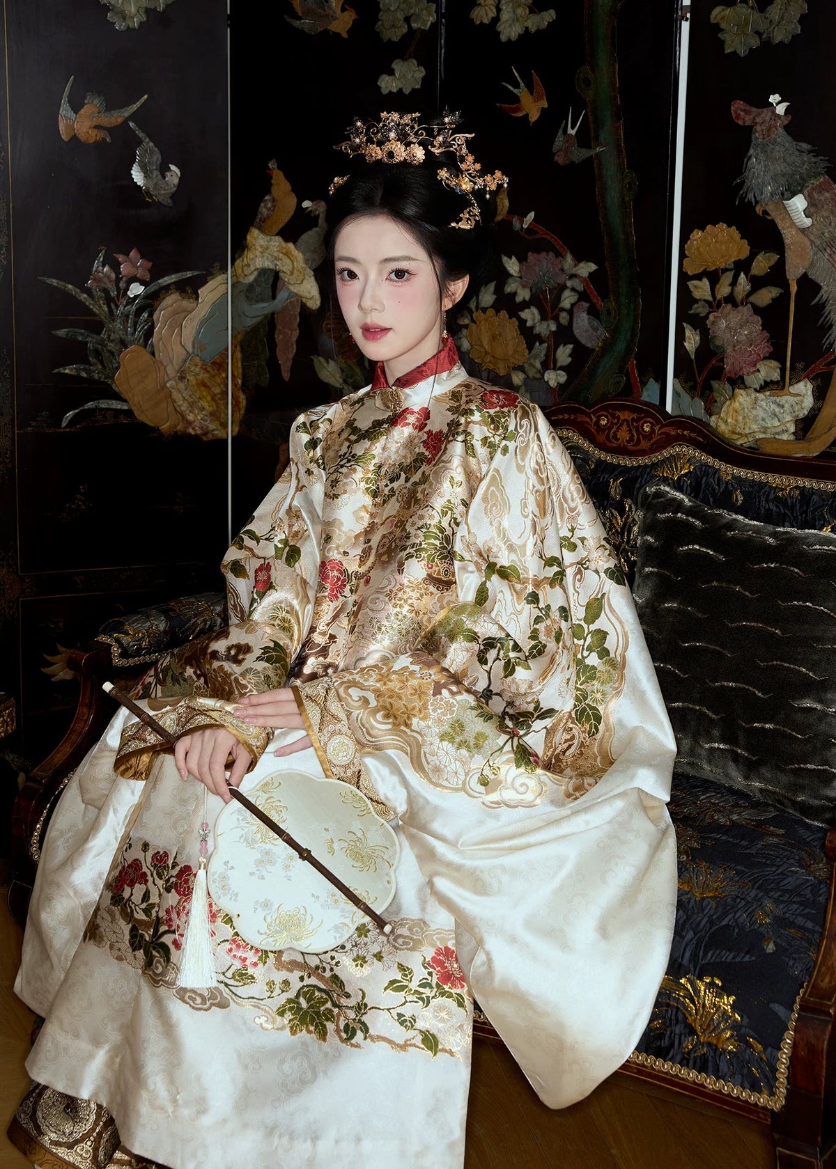 Deer & Lingzhi | 2-Piece 2027 New Year Hanfu (鹿衔芝)
