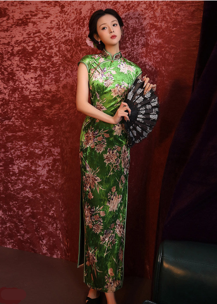 Emerald Blossom | Vintage Velvet Qipao (翠影繁花)