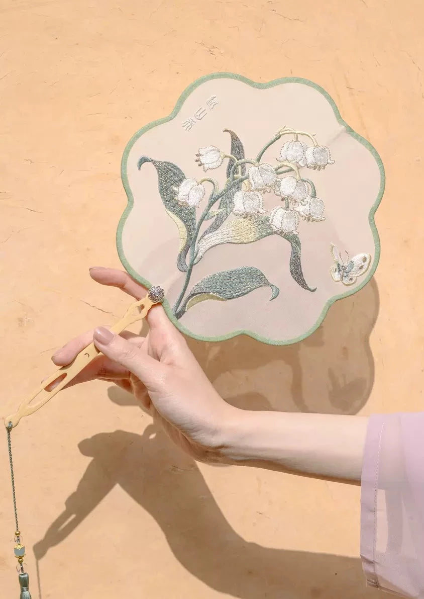 Valley Lily | 4-Colors Embroidered Fan