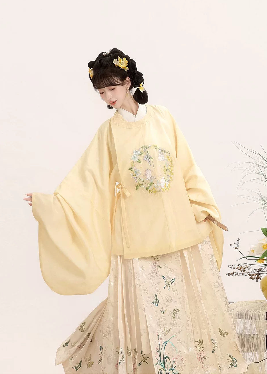 Moonlight Flower | 3-Piece Printed Hanfu (月下花眠)
