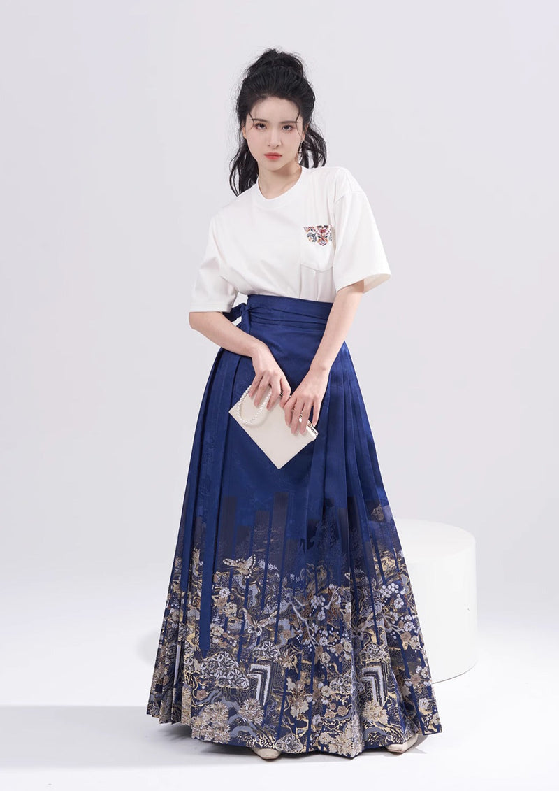 After The Snow | Modern Ma Mian Skirt (霜雪初晴) – NewMoonDance