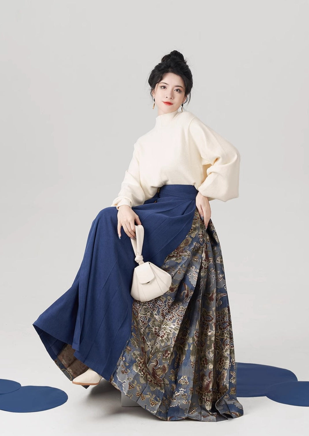 Harmony Time | Winter Modern Ma Mian Skirt Set (时和岁丰)
