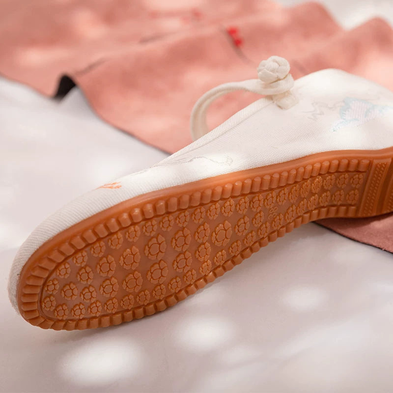 Soaring Crane | White Embroidered Shoes(凌云鹤）