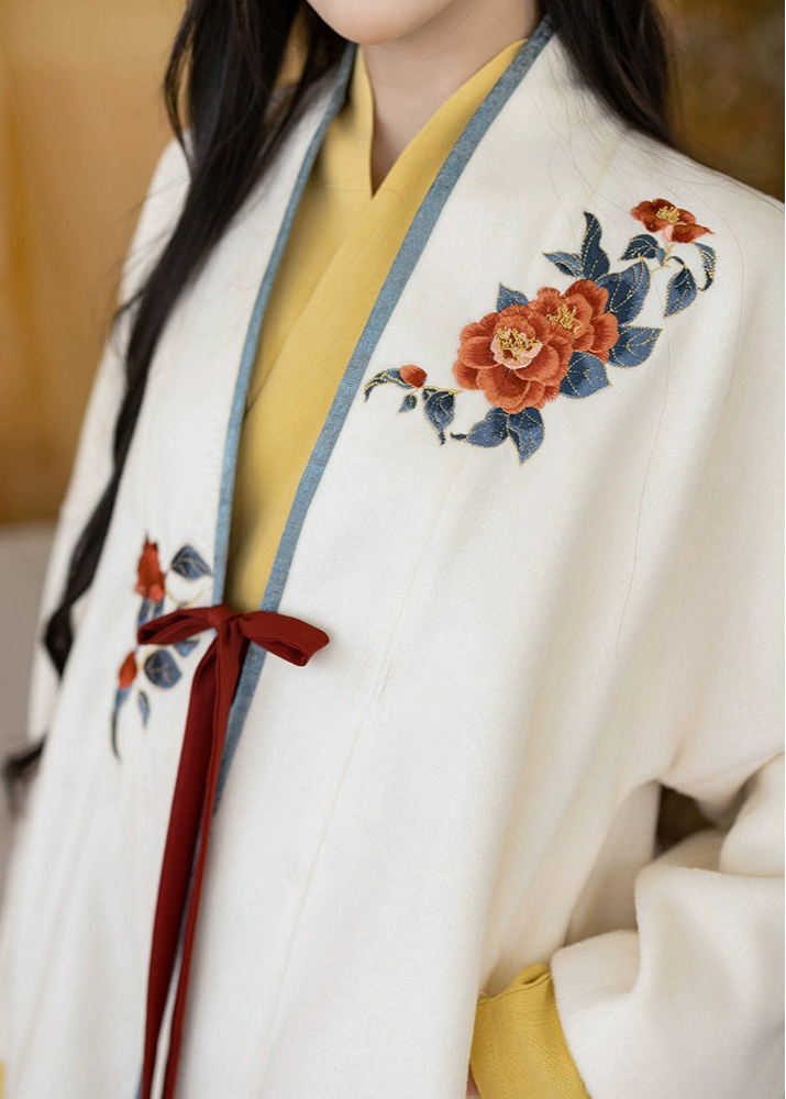 Camellia | Modern 3-Piece Set (山茶)