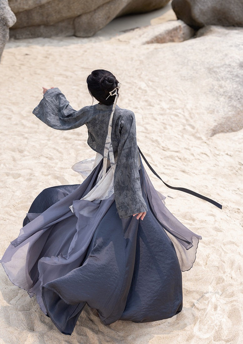 Mojave Ghost | Modern Gray Dress (无忧)