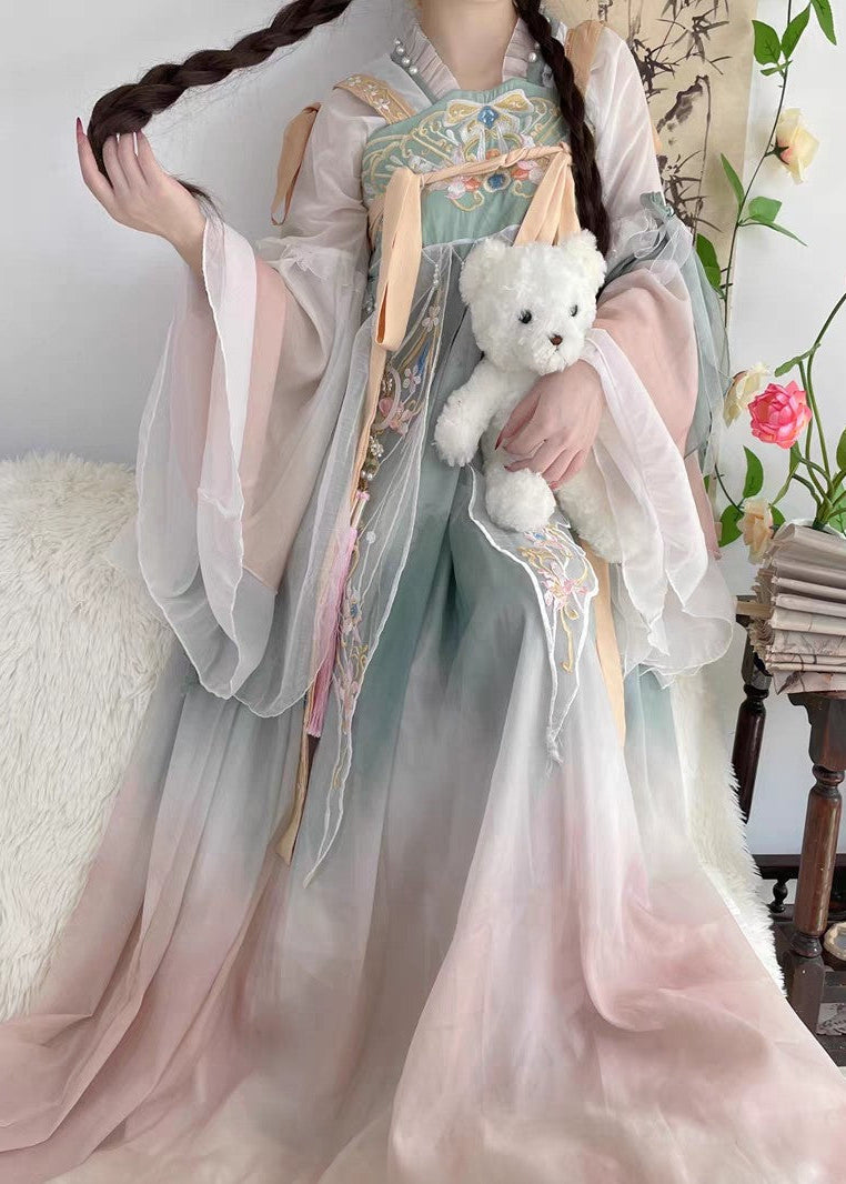 Blushing Rain | 3-Piece Embroidered Plus Hanfu (春晚嫣雨)