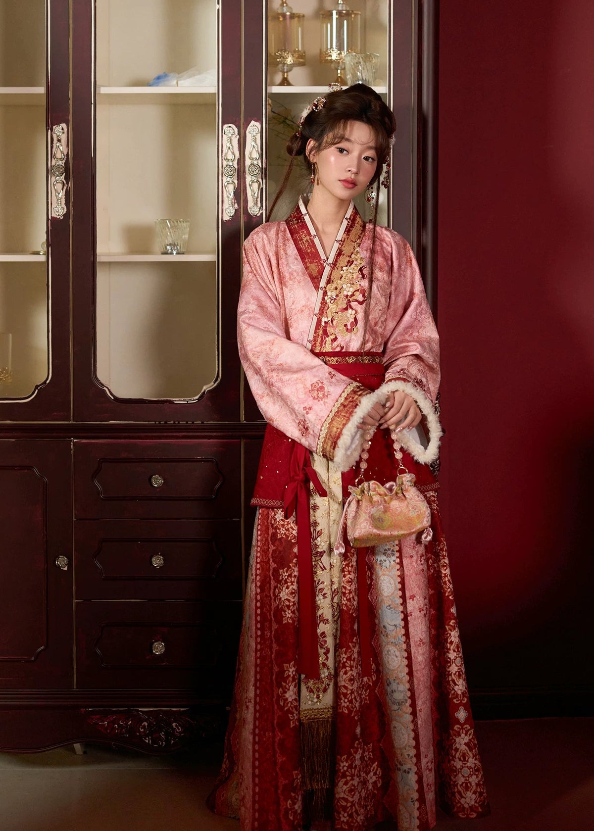 Serpiente espiritual | 4 piezas 2025 Año Nuevo Ming Hanfu (灵蛇守岁)