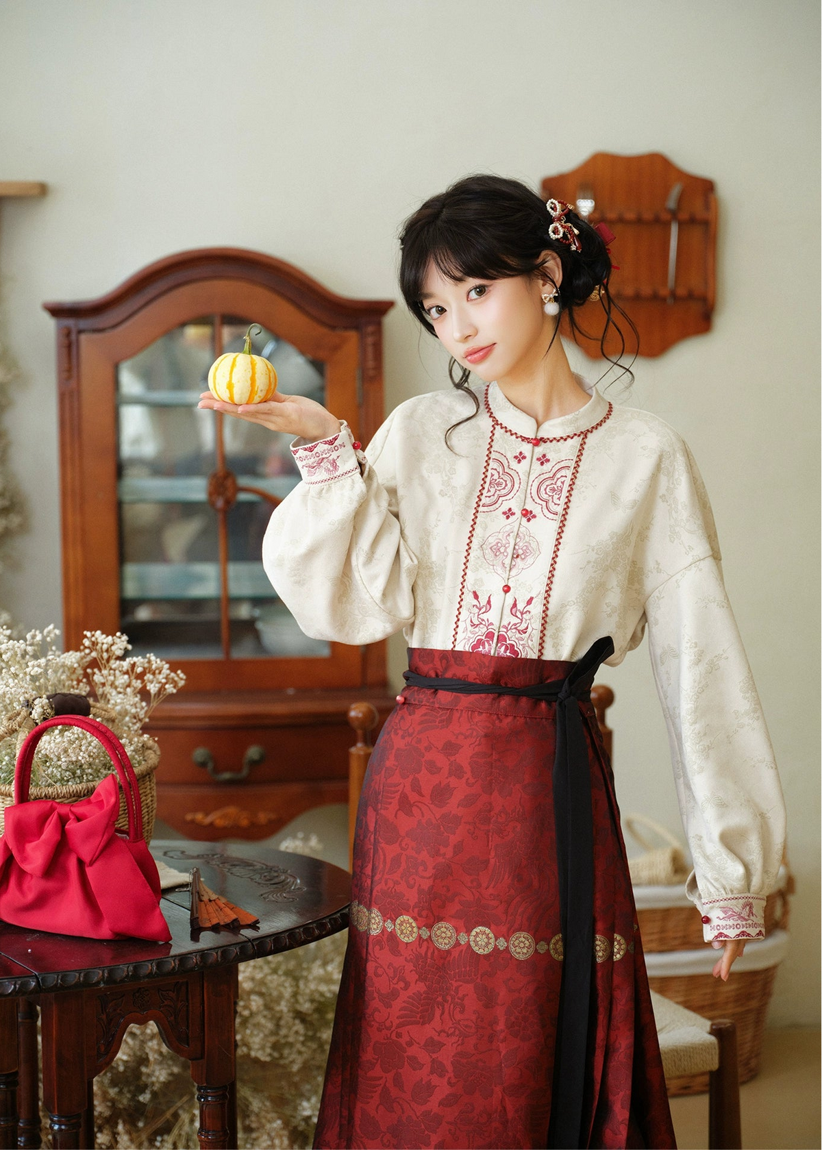 Dancing Flame | 3-Piece 2026 New Year Hanfu (驰焰)