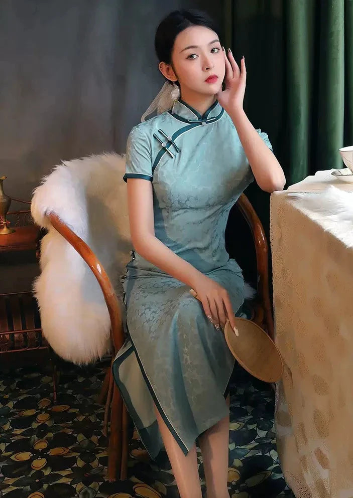 Blue Radiance | Satin Qipao Dress (花漾)