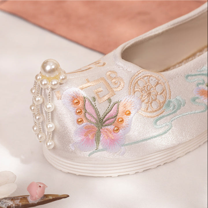 Tassel Charm | Embroidered Shoes(知穗）
