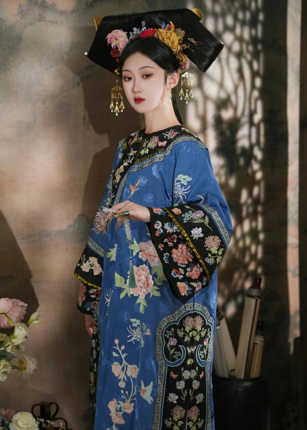 Sister Mei | Qing Manchu-style Embroidered Robe (眉姐姐)