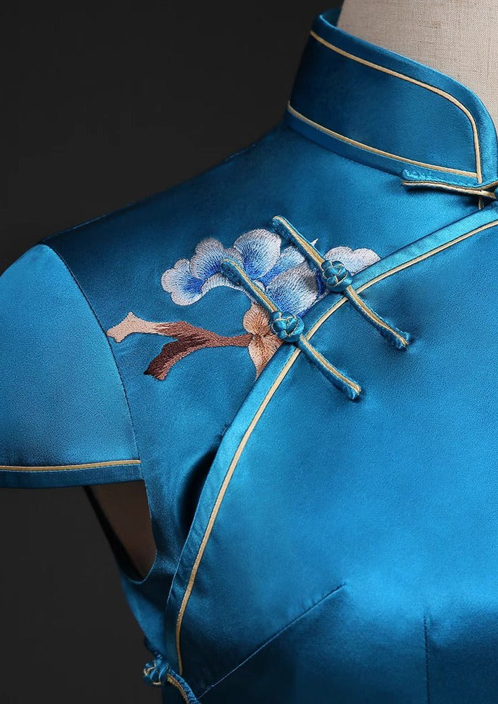 Magnolia | Silk Custom Made Qipao (宝玉兰)