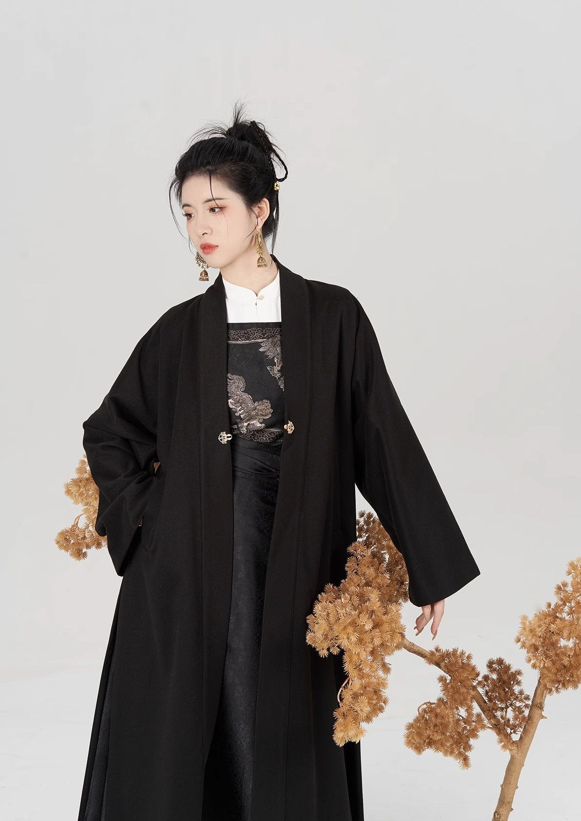 Golden Oriole | Modern 3-Pieces Hanfu (落金乌)
