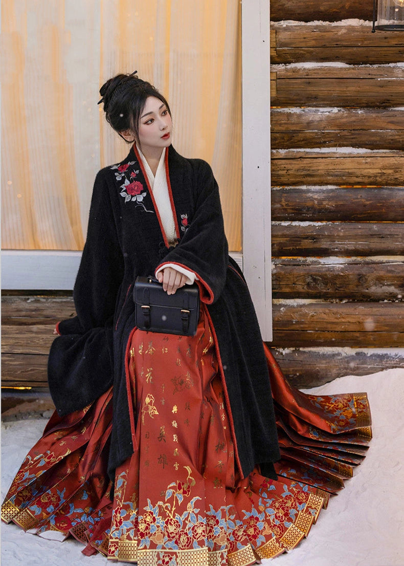 Winter Rose | 3-Piece Ma Mian Set (冬日朱砂痣)