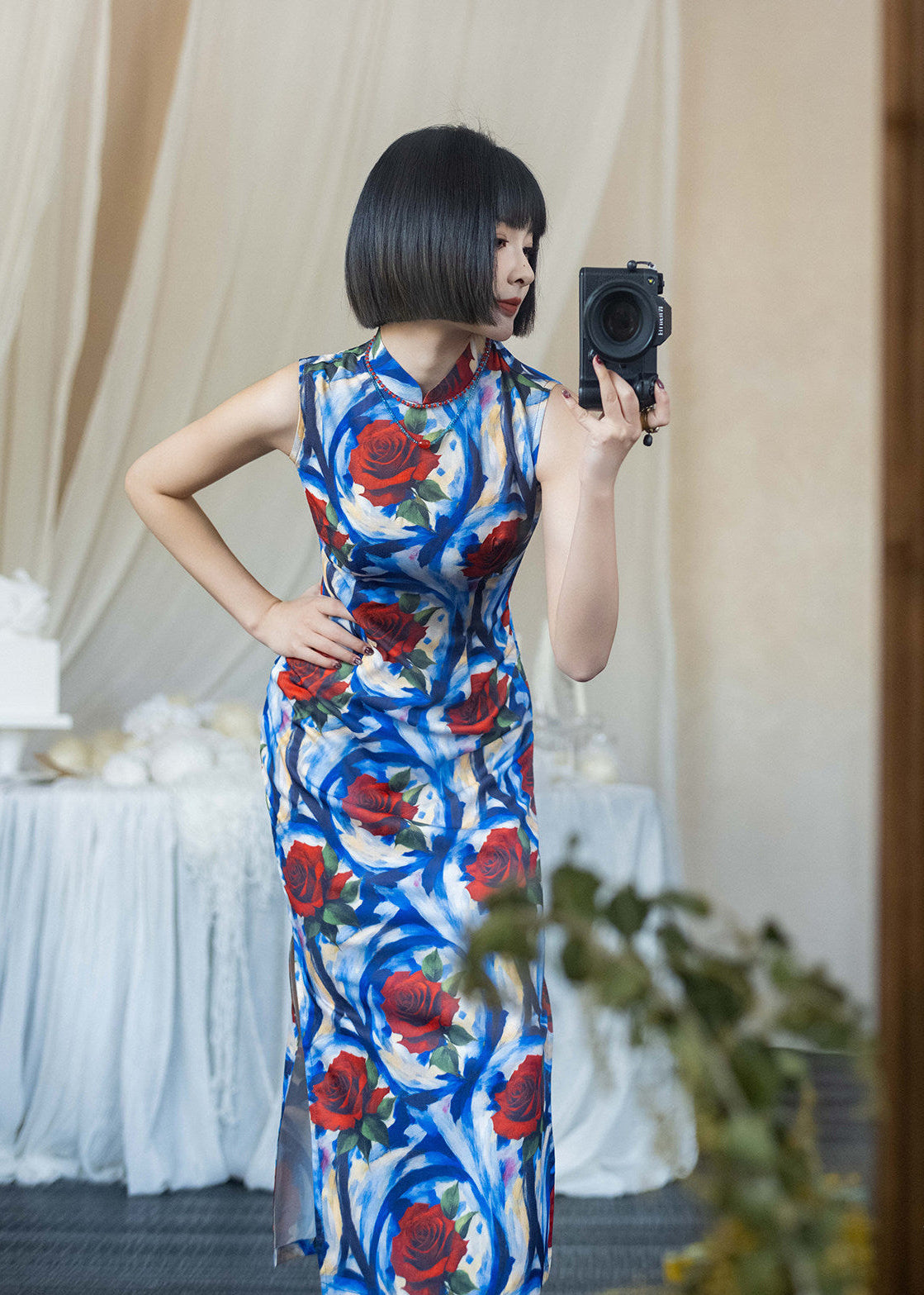 Kisses Everywhere | Rose Modern Qipao (处处吻)