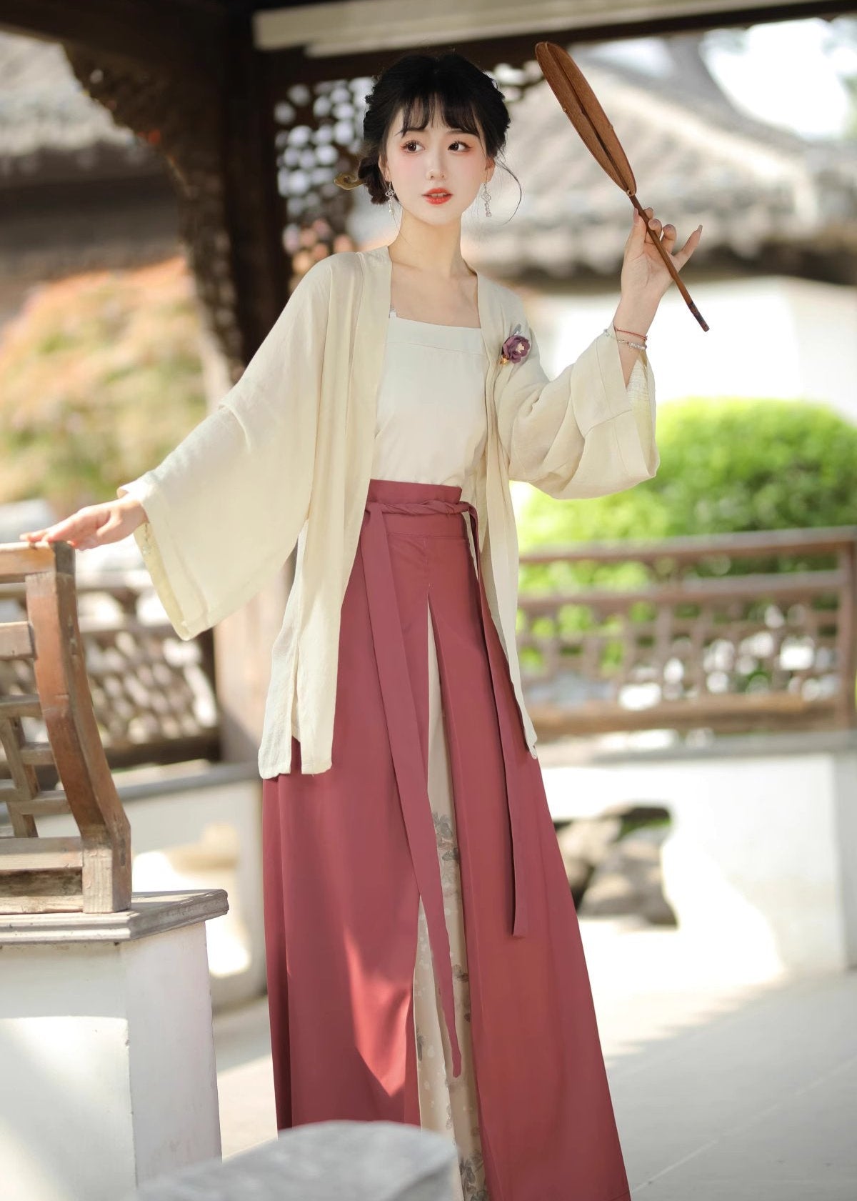 Flower Mirror | Modern 3-Pieces Hanfu (繁花镜)
