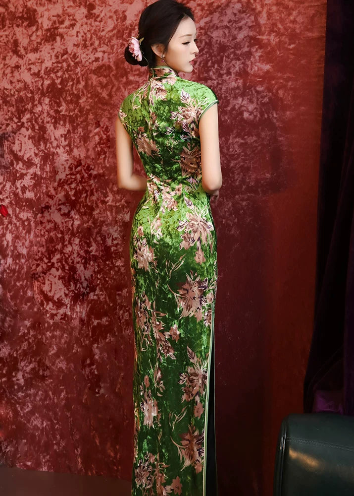 Emerald Blossom | Vintage Velvet Qipao (翠影繁花)