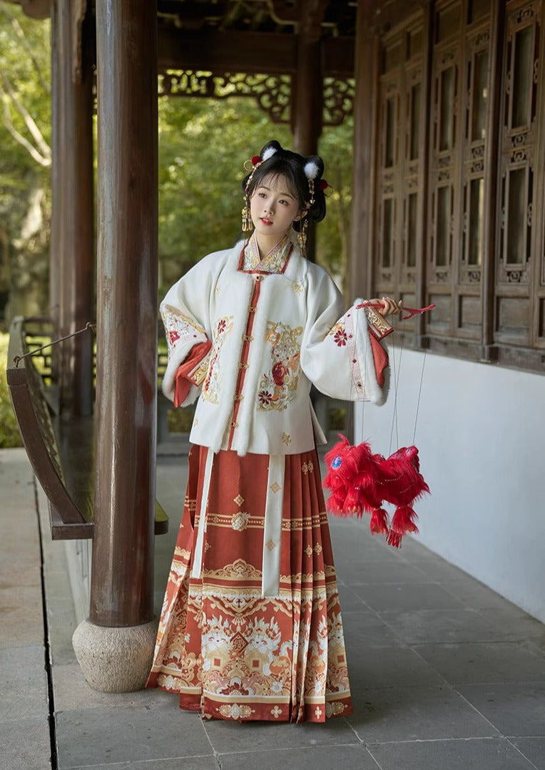 Lucky Dragon | 3-Pieces 2024 New Year Ming Hanfu (祥龙纳福)