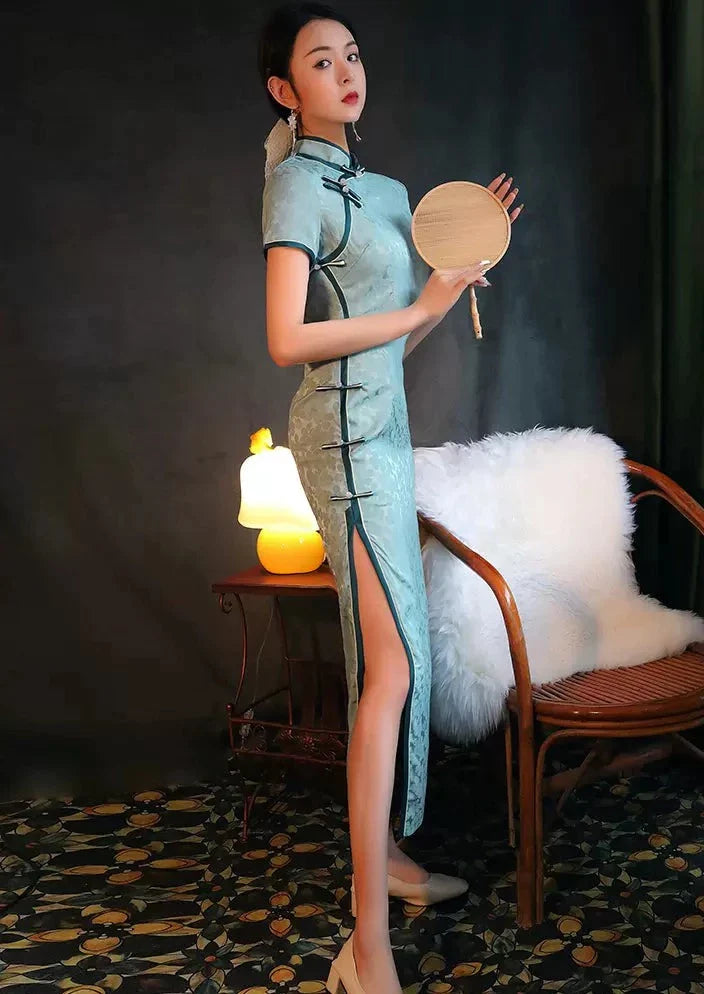 Blue Radiance | Satin Qipao Dress (花漾)