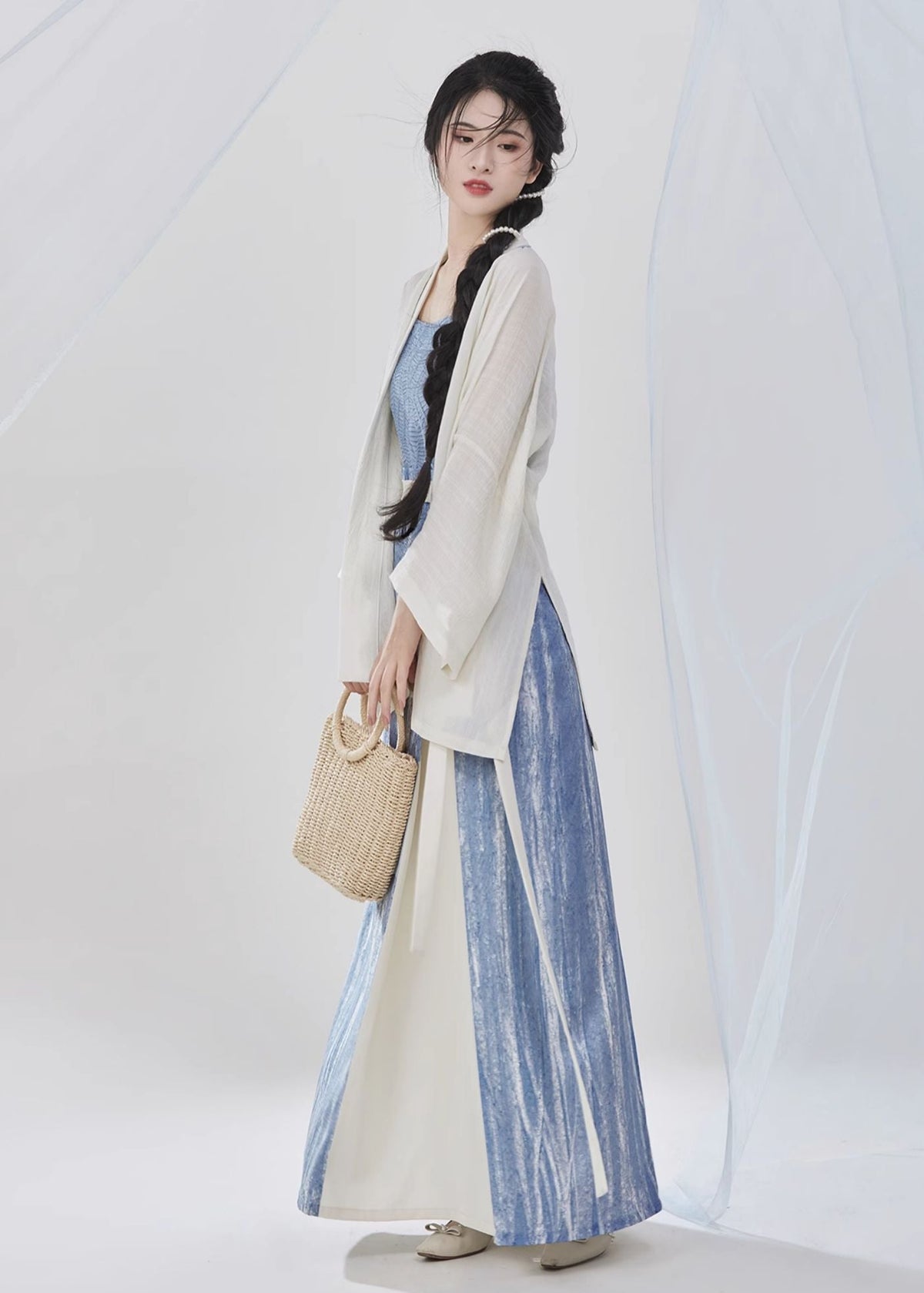 Sea Breeze | Modern 3-Piece Set (海风写生)