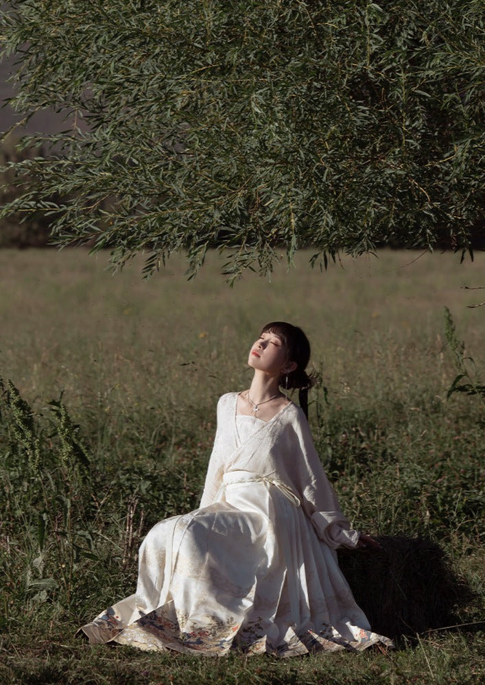 White Porcelain | 3-Pieces Modern Ma Mian Skirt Set (素瓷)