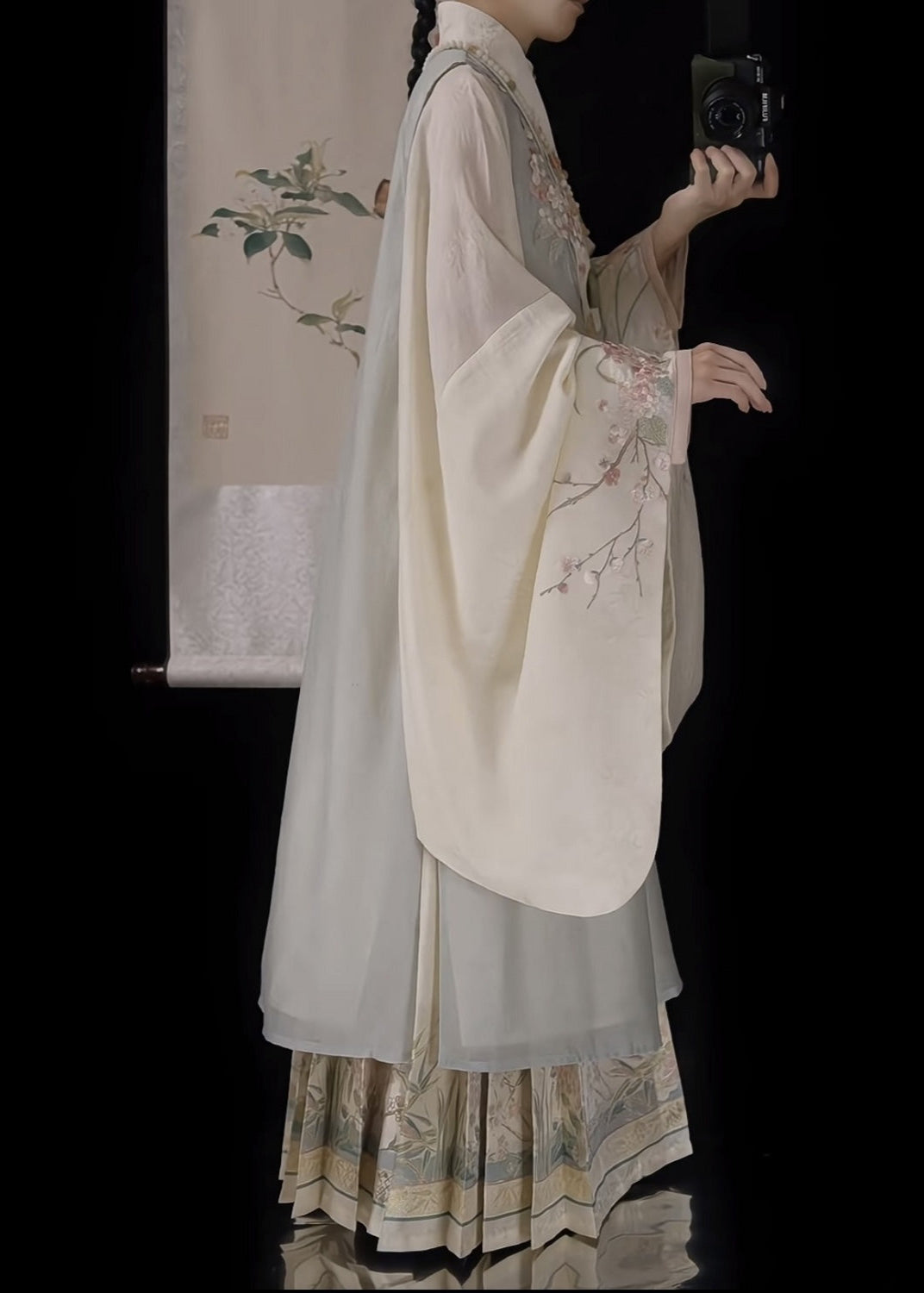 Plum Shadows | 3-Piece Plus Hanfu (疏影)