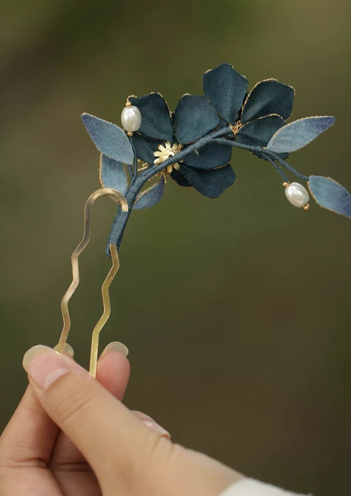 Blue Lotus | Fabric Floral Hairpin (蓝莲花)