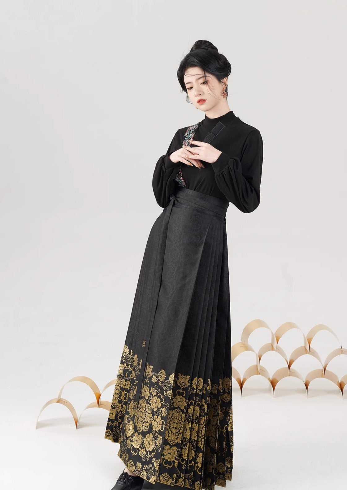Splendid Mirror | Modern 2-Pieces Ma Mian Skirt (华镜)