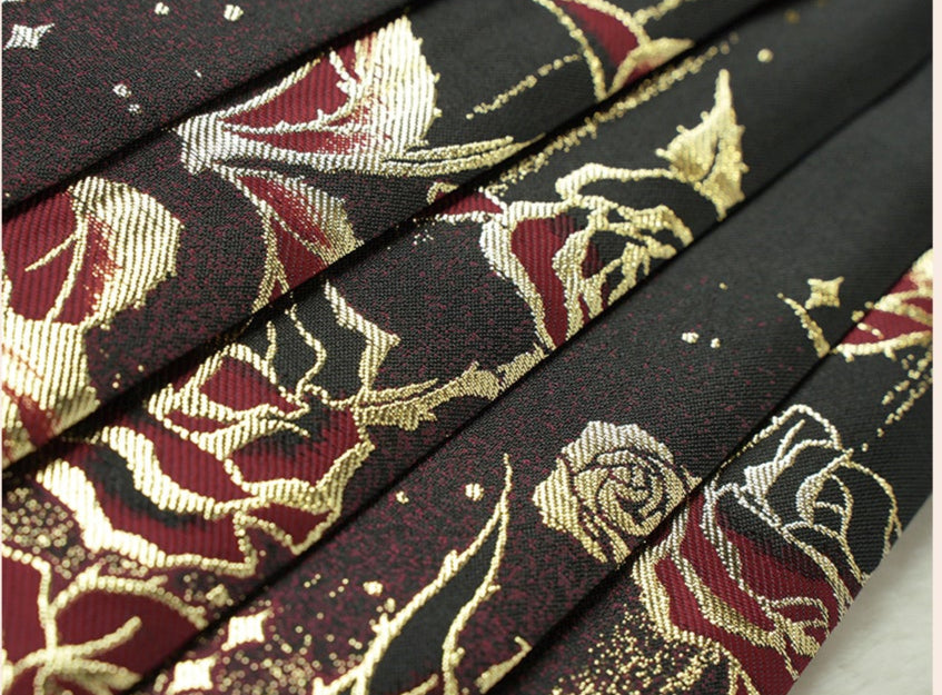 Golden Rose | Modern Short Ma Mian Skirt (鎏金玫瑰)