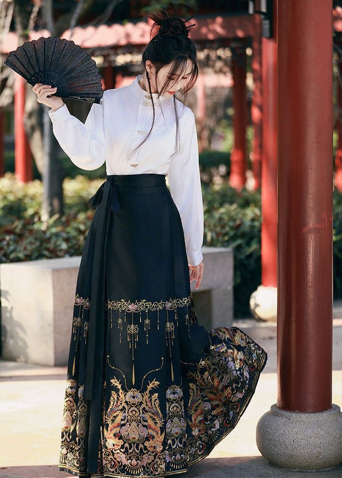 Phoenix Courtship | Plus Embroidered Ma Mian Skirt Set (凤求凰)