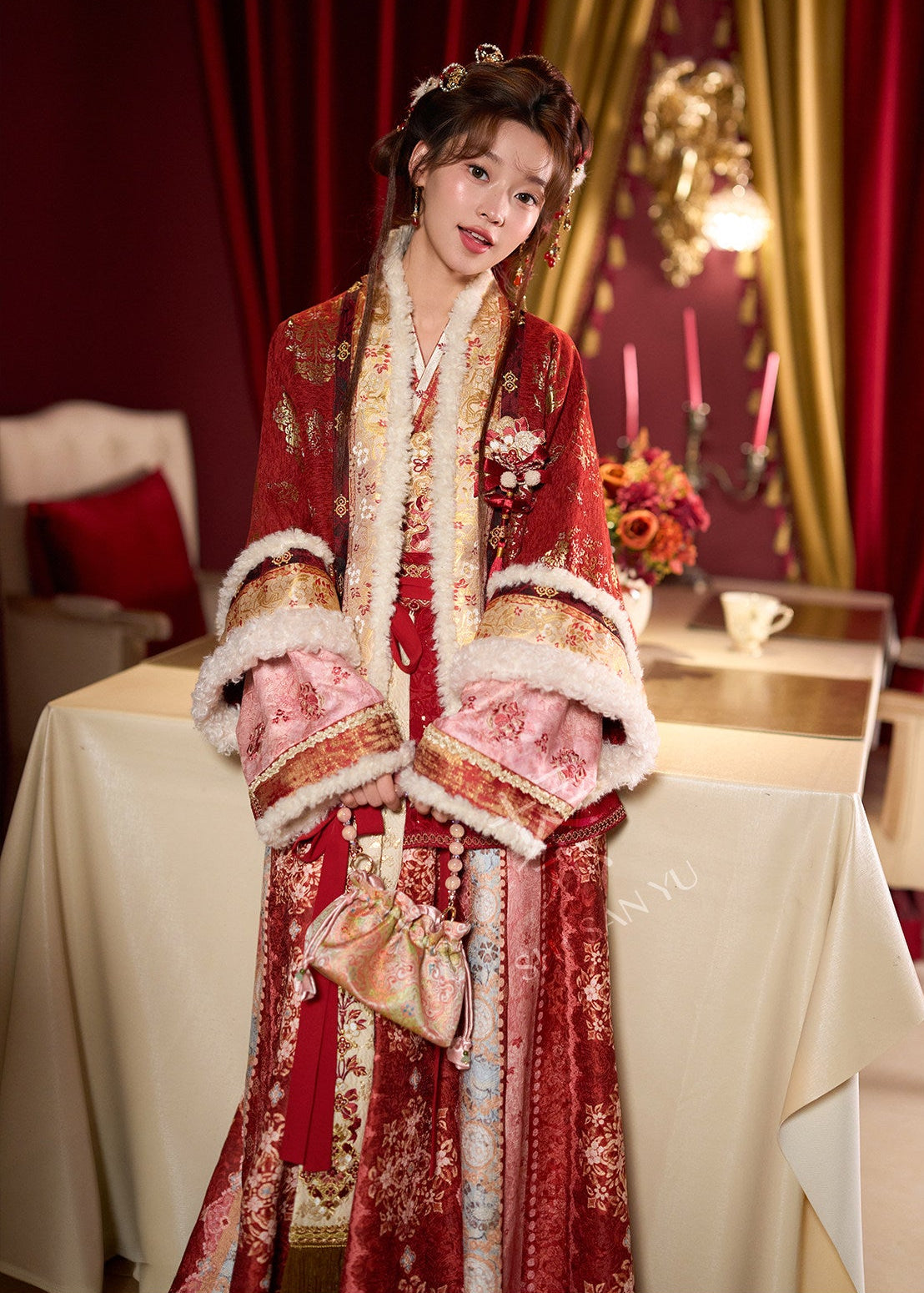 Serpiente espiritual | 4 piezas 2025 Año Nuevo Ming Hanfu (灵蛇守岁)