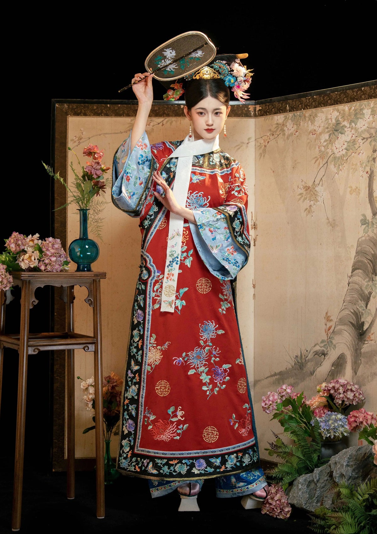 Sister Mei | Qing Qi Embroidered Dress (眉姐姐)