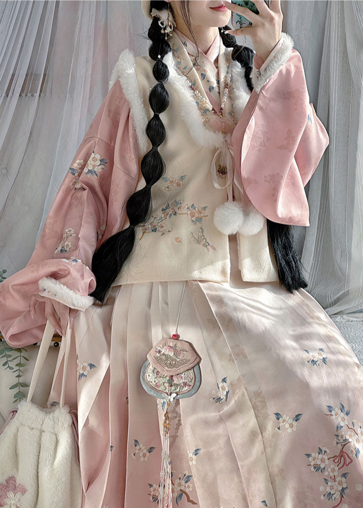 Snow Plum | 3-Piece Plus Winter Hanfu (梅花)