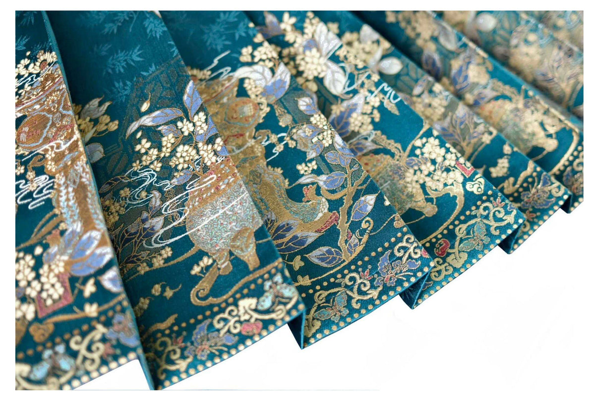 Season Rhythm | Modern Ma Mian Skirt (岁时风物)