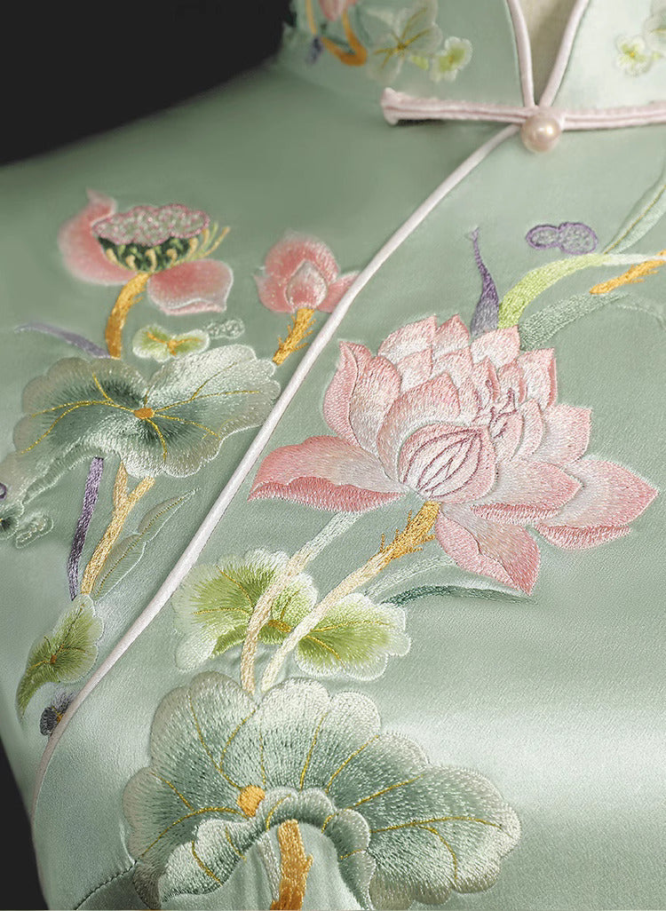 Lotus | Silk Green Custom Made Qipao (睡莲)