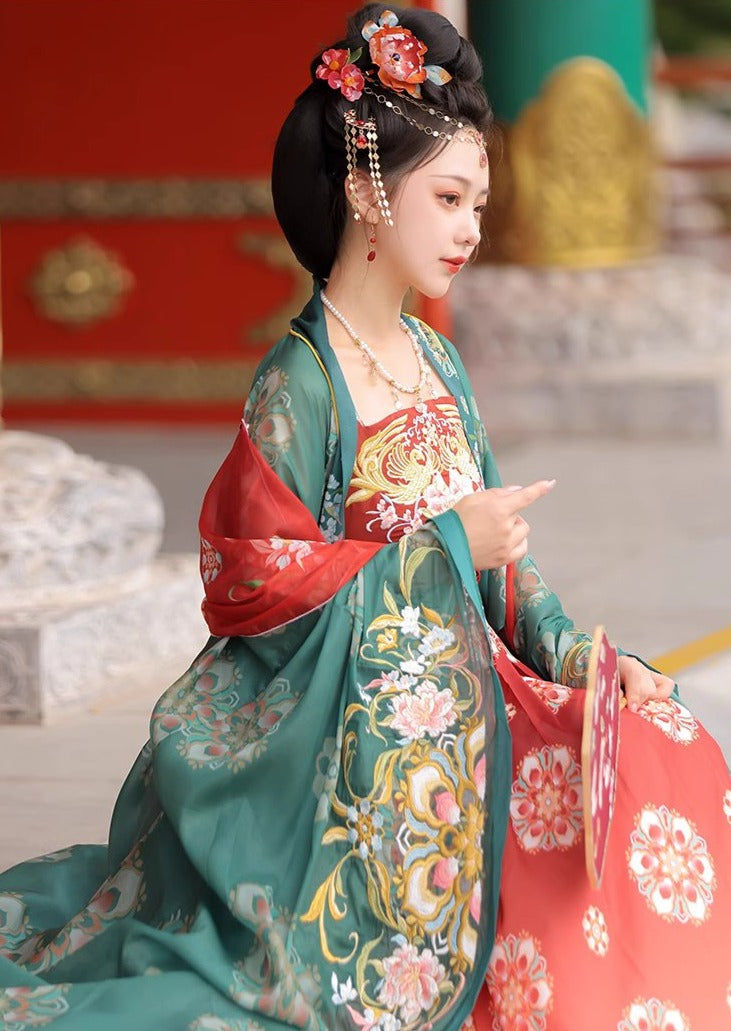 Tang Palace | 3-Pieces Embroidered Hanfu (唐宫花色)