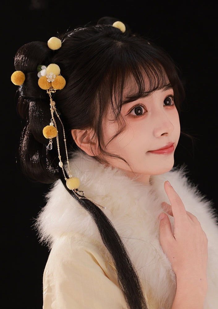 Snow Balls | 2 Pcs Pom Poms Hairclips (对雪)