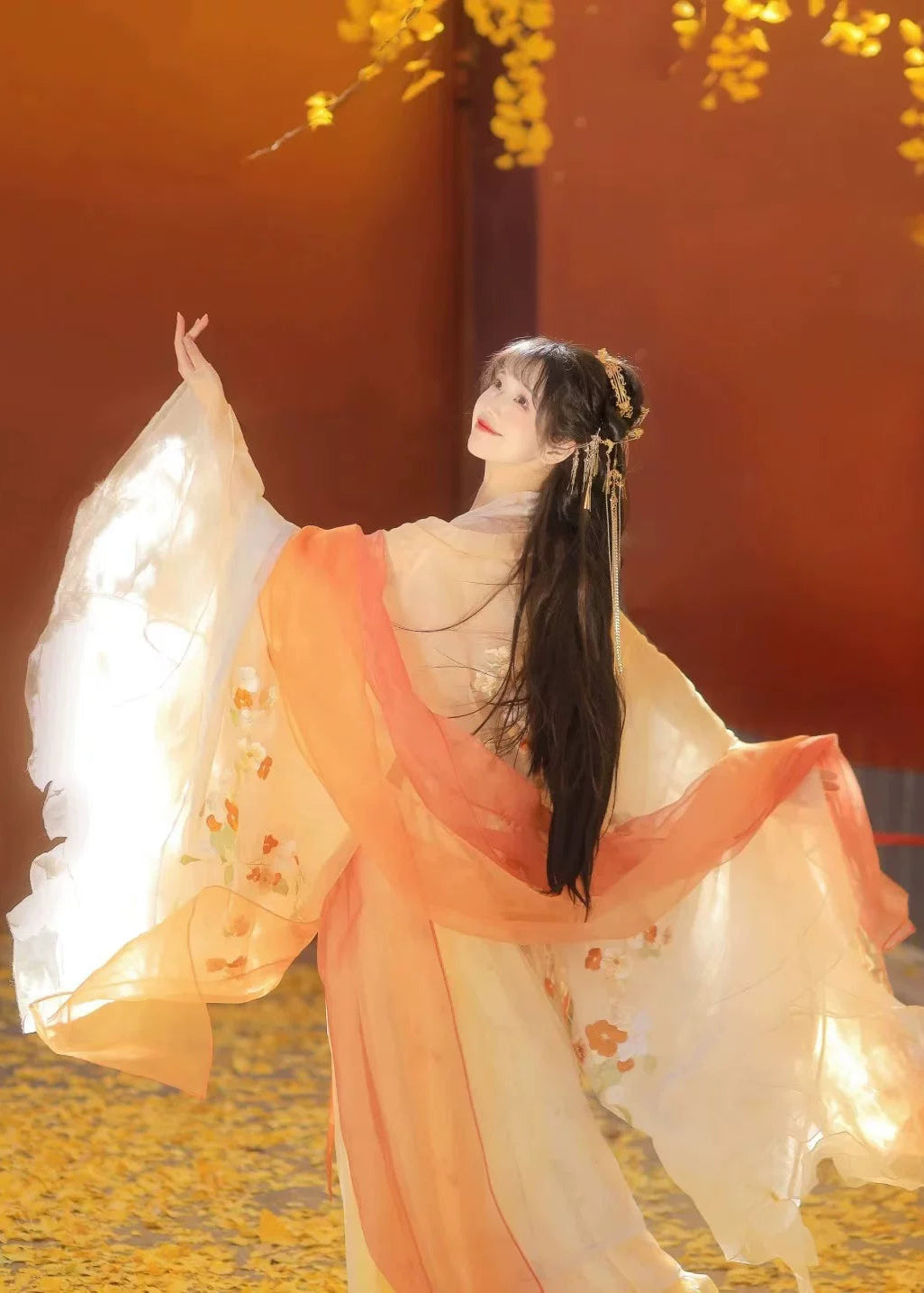 Golden Apricot | 3-Piece Embroidered Hanfu (金杏殿下)