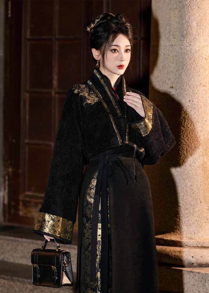 Yearly Bloom | Modern 3-Piece Mamian Set (年年)