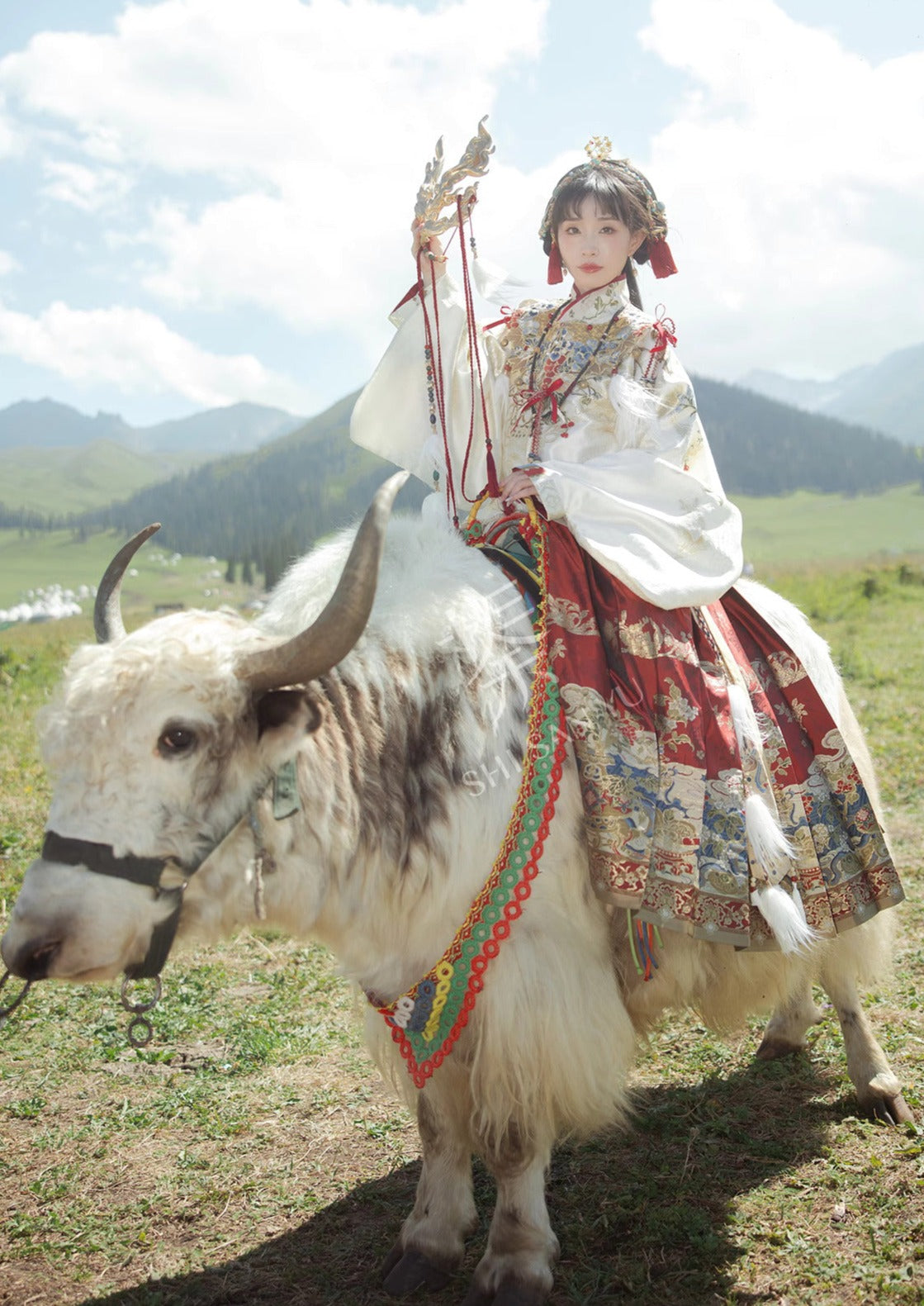 Golden Branch | 2-Pieces Ming Hanfu (九曜金枝)