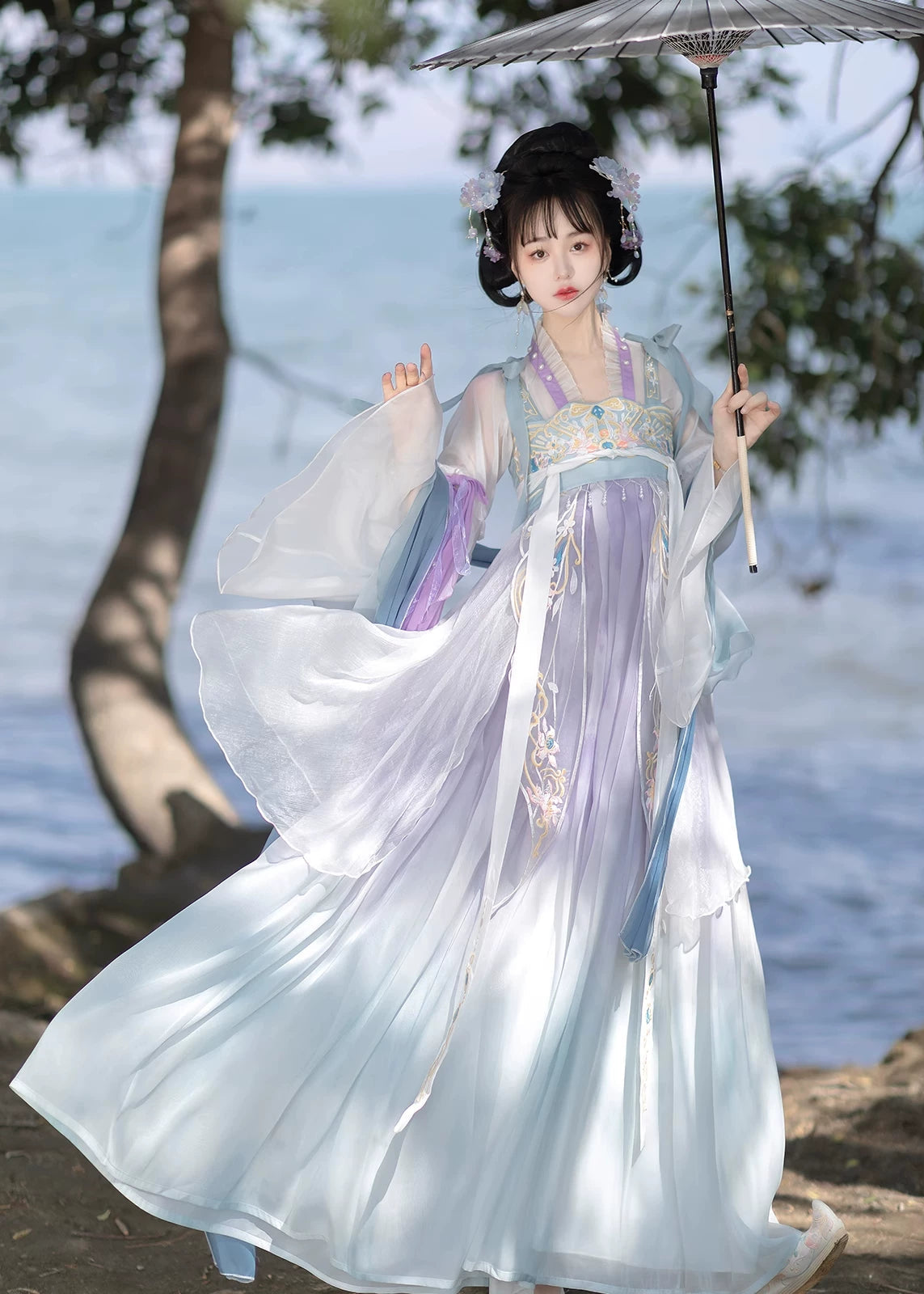 Blushing Rain | 3-Piece Tang Embroidered Hanfu (春晚嫣雨)