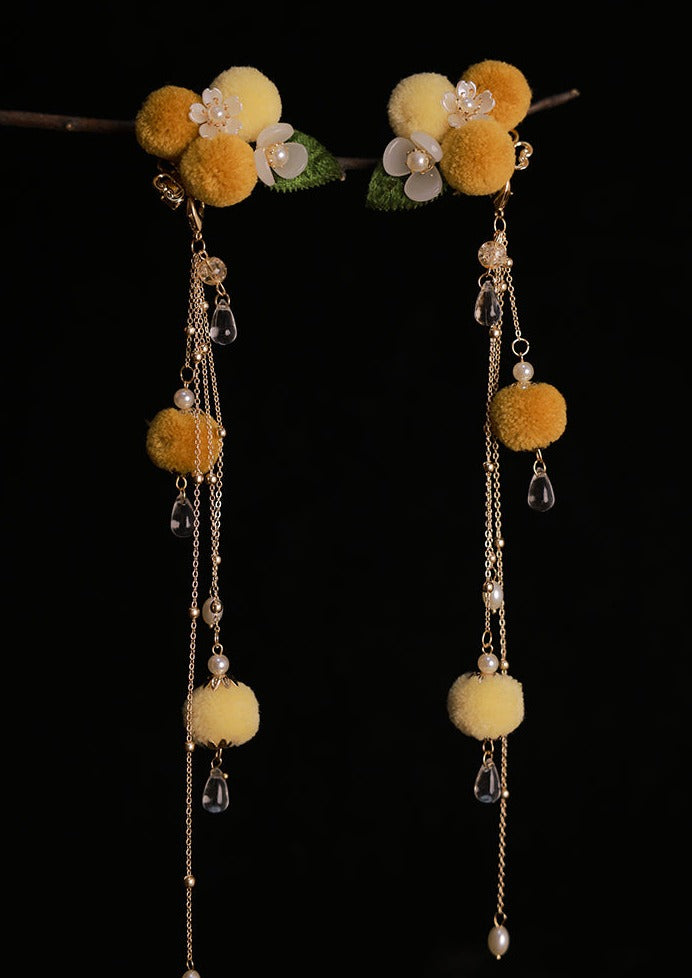 Snow Balls | 2 Pcs Pom Poms Hairclips (对雪)