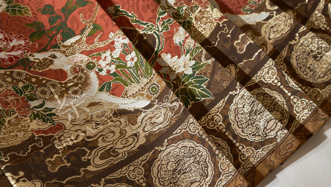 Deer & Lingzhi | 2-Piece 2027 New Year Hanfu (鹿衔芝)