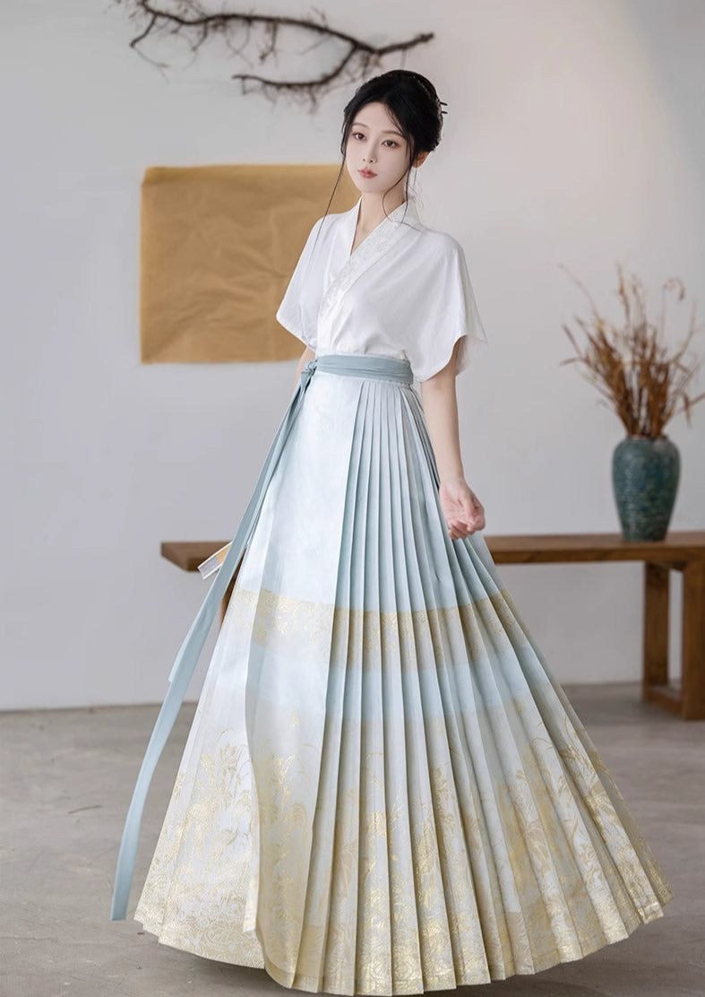 Lotus Melody | Modern 2-Pieces Ma Mian Skirt Set (莲笙)