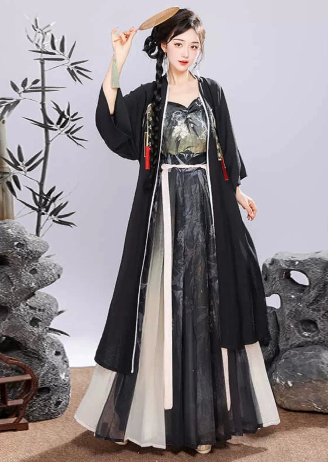 Ink Whispers | 4-Pieces Hanfu Set (墨客)