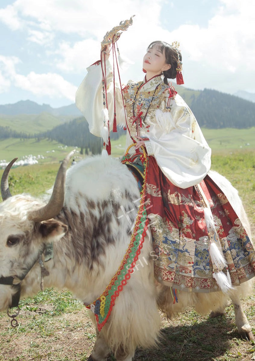 Golden Branch | 2-Pieces Ming Hanfu (九曜金枝)